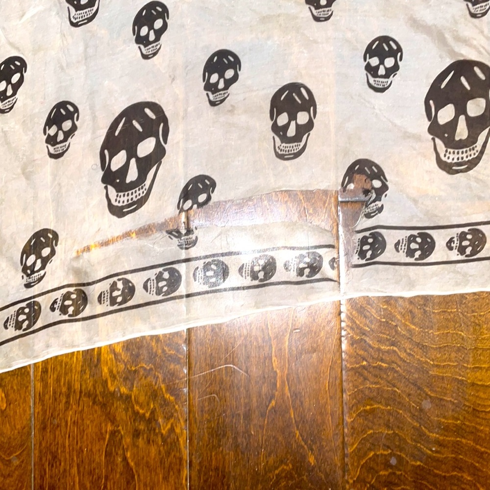 Alexander McQueen Scarf - Picture 3 of 4